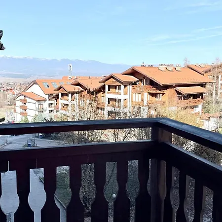 Encanto Cozy With Balcony And Stunning Mountain & Town View *