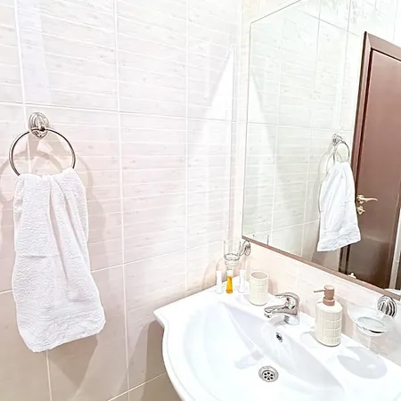 아파트 Encanto Cozy With Balcony And Stunning Mountain & Town View *